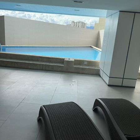 Modern & Comfy Studio - Steps From Ayala Mall, Cebu City Extérieur photo
