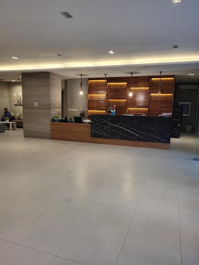 Modern & Comfy Studio - Steps From Ayala Mall, Cebu City Extérieur photo