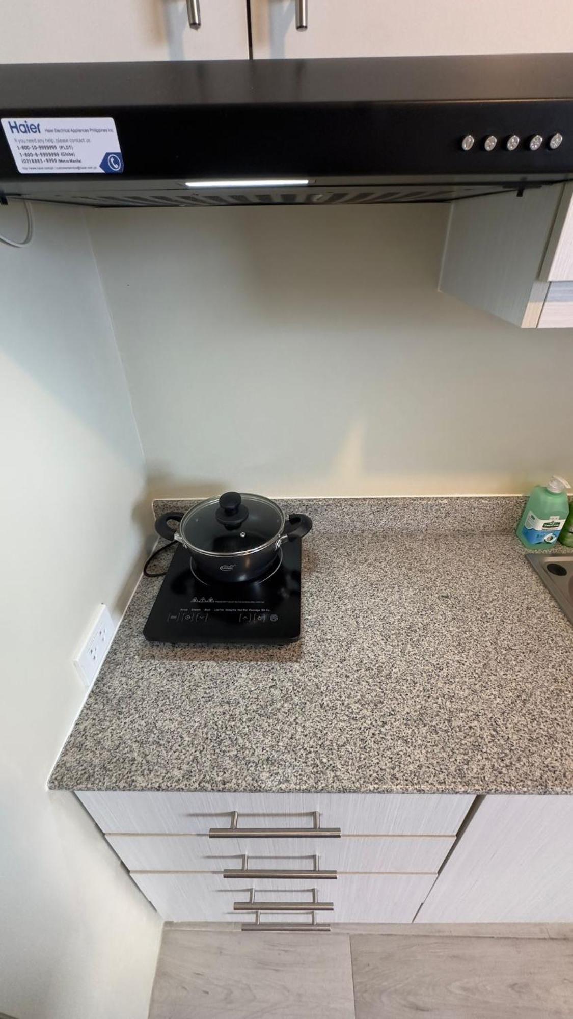 Modern & Comfy Studio - Steps From Ayala Mall, Cebu City Extérieur photo